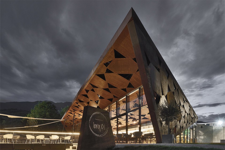 013-Restaurant Brix 0.1 by markus tauber architectura