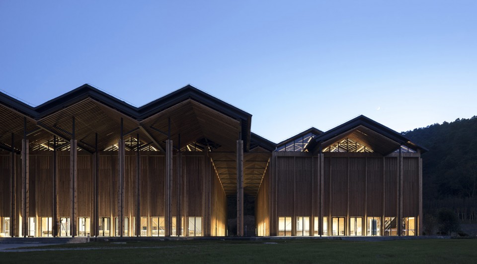 03 北立面夜景 摄影:姚力- Shitang Village Internet Conference Center, Jiangning, China by AZL Architects