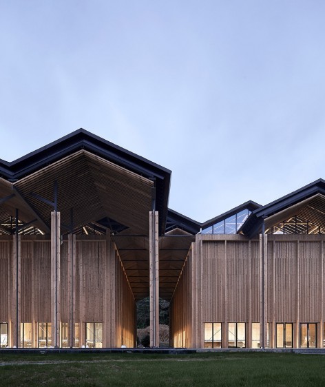 04-北立面局部-摄影:候博文-Shitang-Village-Internet-Conference-Center-Jiangning-China-by-AZL-Architects-960x1143