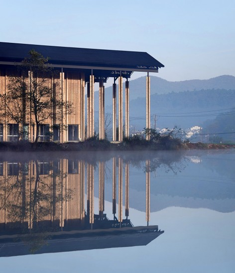 08-东立面早晨-摄影:候博文-Shitang-Village-Internet-Conference-Center-Jiangning-China-by-AZL-Architects-960x1115