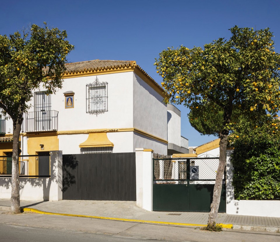 1-Casa Lissen, Sevilla by Studio Wet
