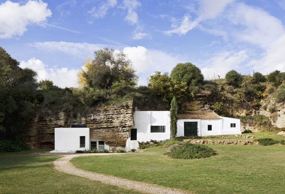 1-Casa-Tierra-UMMO-Estudio-Caja-de-luz-20