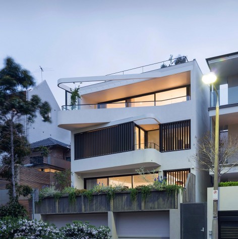 1-Duplex-in-The-City-Sydney-by-Luigi-Rosselli-Architect-960x964