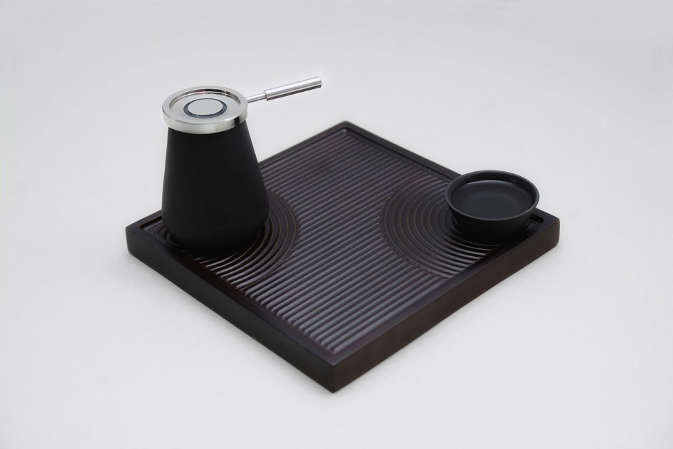 1- HEI tea set by DEFRONT