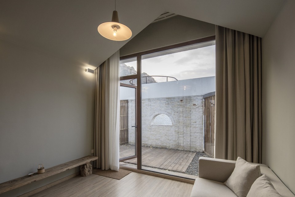 12-Yi She Mountain Inn by DL Atelier