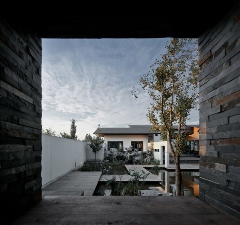 13_deep3-courtyard_su-architects-960x903