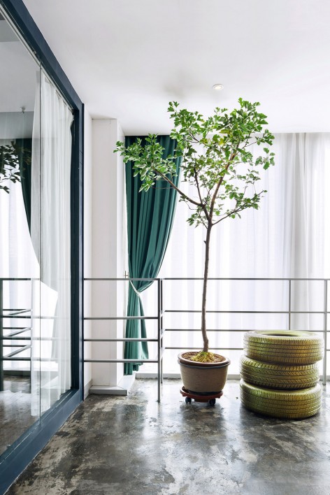 14-ZhongDeHuaJian Office Space-The Supreme Virtue is Water by SCD Shuchuang Design