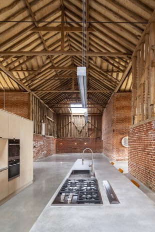 17-Church Hill Barn, Suffolk by David Nossiter Architects