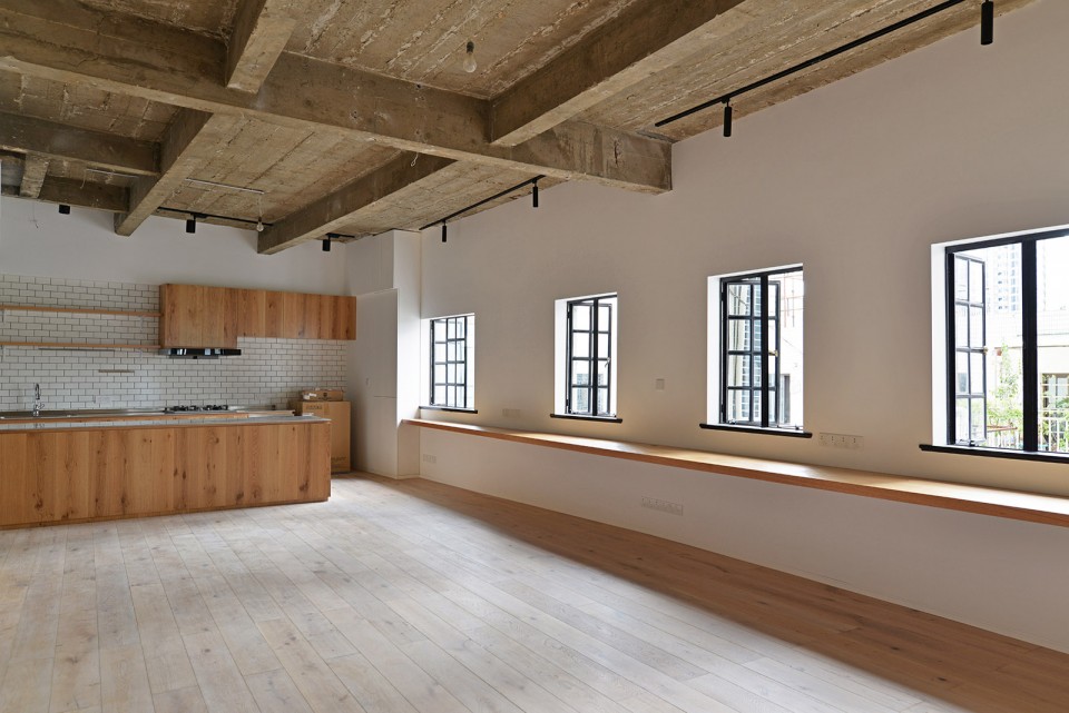 2-living and kitchen1_House-H_kooo architects