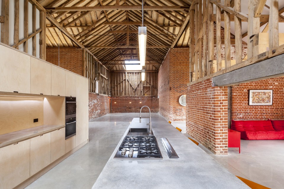 24-Church Hill Barn, Suffolk by David Nossiter Architects