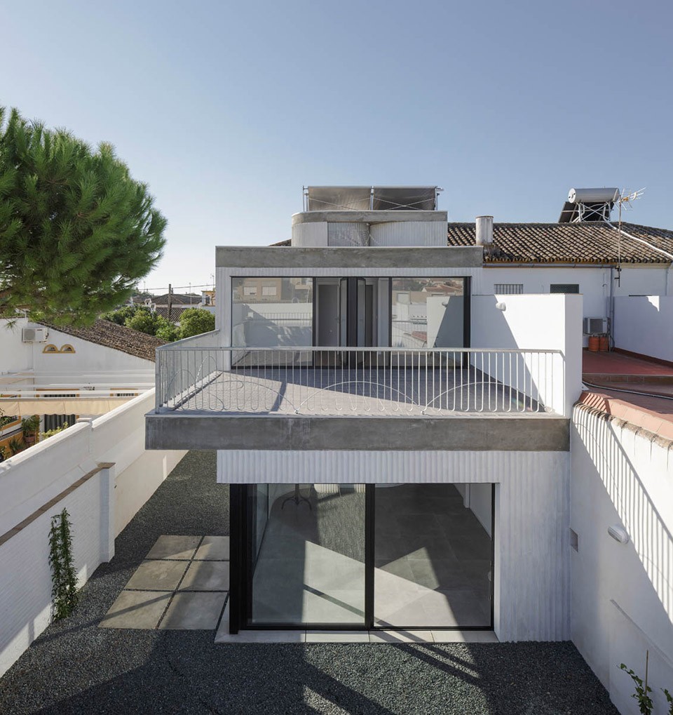 3-Casa Lissen, Sevilla by Studio Wet