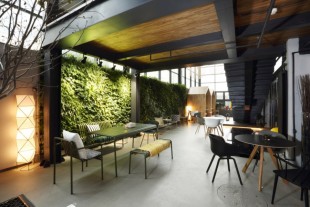 3-ideaPod_04_green_wall-960x640