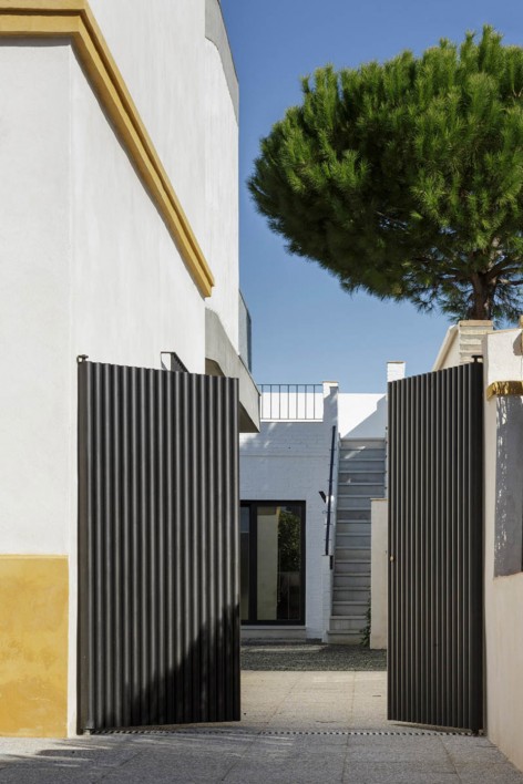 4-Casa Lissen, Sevilla by Studio Wet