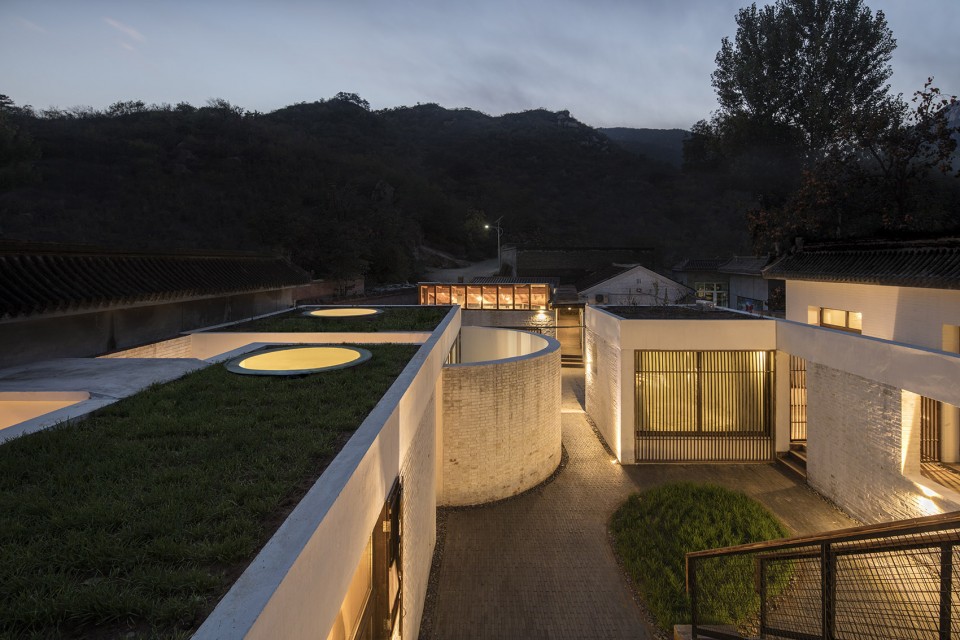 4-Yi She Mountain Inn by DL Atelier