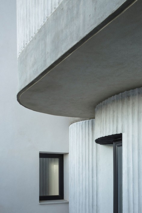 8-Casa Lissen, Sevilla by Studio Wet