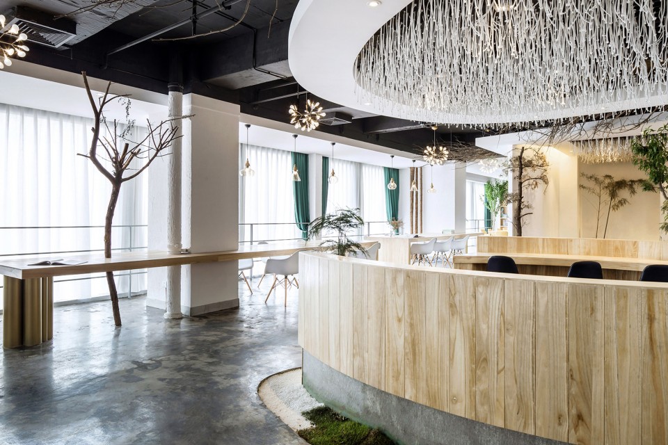 9-ZhongDeHuaJian Office Space-The Supreme Virtue is Water by SCD Shuchuang Design
