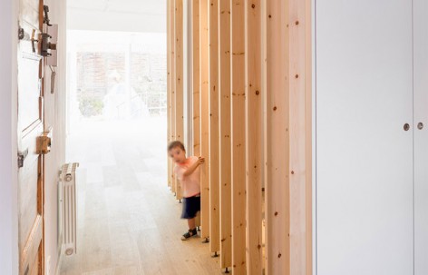 西班牙一室一厅老年公寓改造项目 / Alventosa Morell Arquitectes