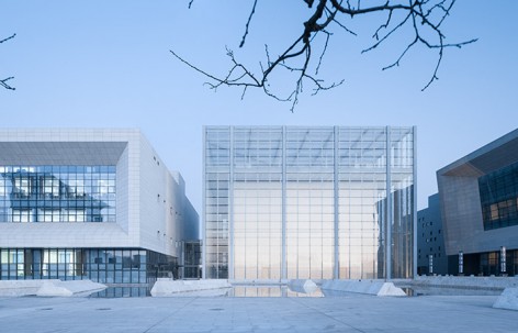 陕西渭南市文化艺术中心 / 清华大学建筑设计研究院