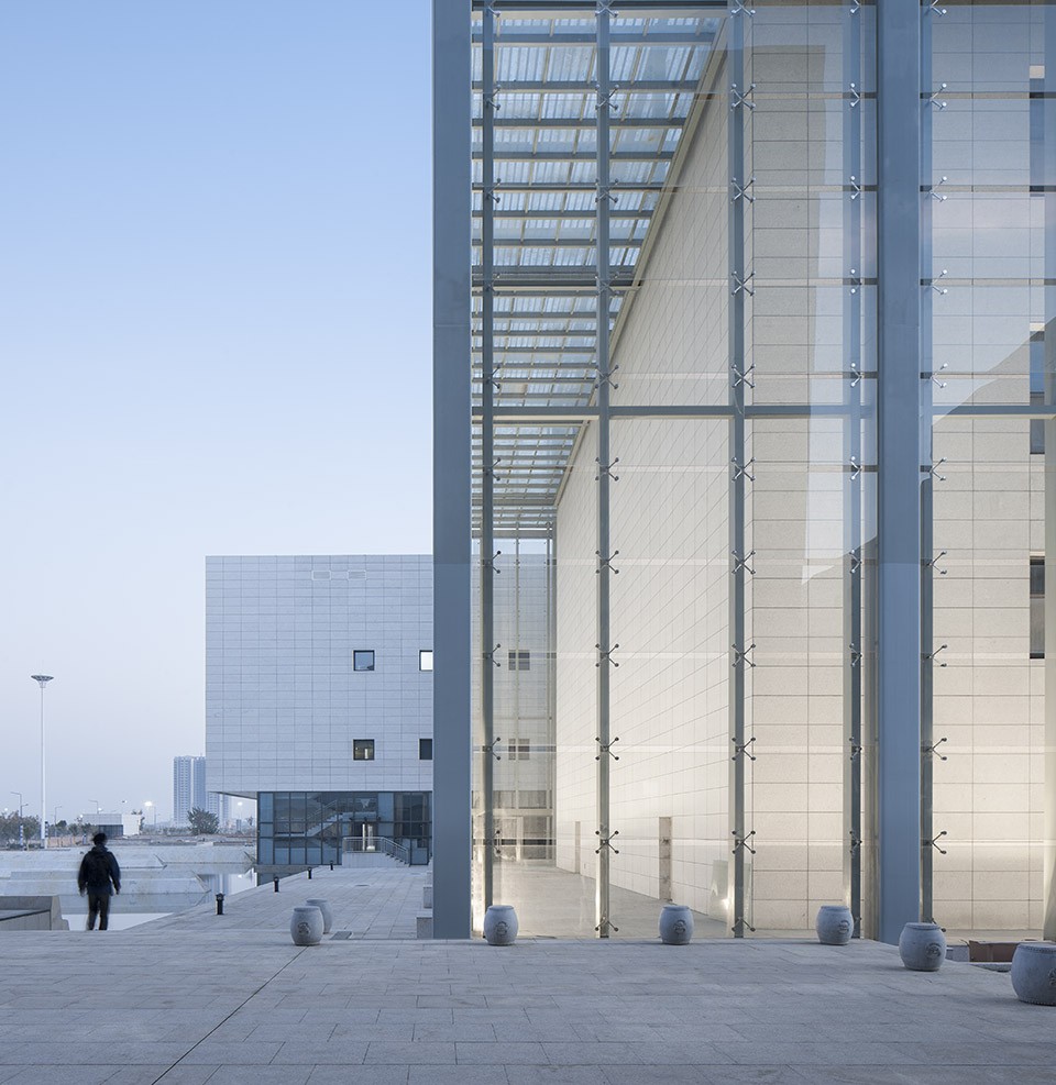 005-Weinan Culture and Art Center by Architectual Design and Research Institute of Tsinghua University