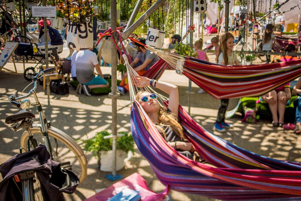 009-Temporary public space for Malta Festival Poznan 2016 on Plac Wolnosci by Atelier Starzak Strebicki