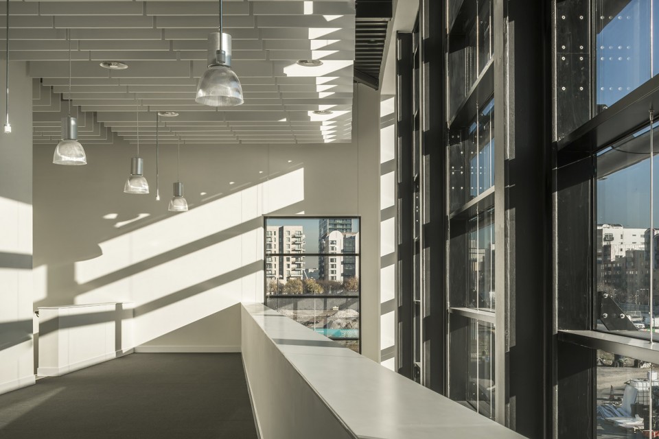014-Greenwich Peninsula Low Carbon Energy Centre by C. F. Moller Architects