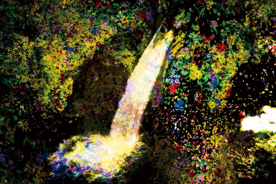 06-Waterfall Deep in the Mountains by teamLab