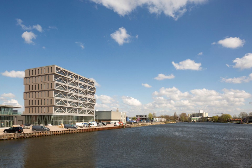 1-Patch22, Amsterdam by FRANTZEN et al