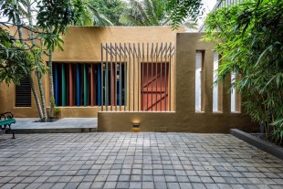 1-entrance1_photo-company_Lovekar-960x641