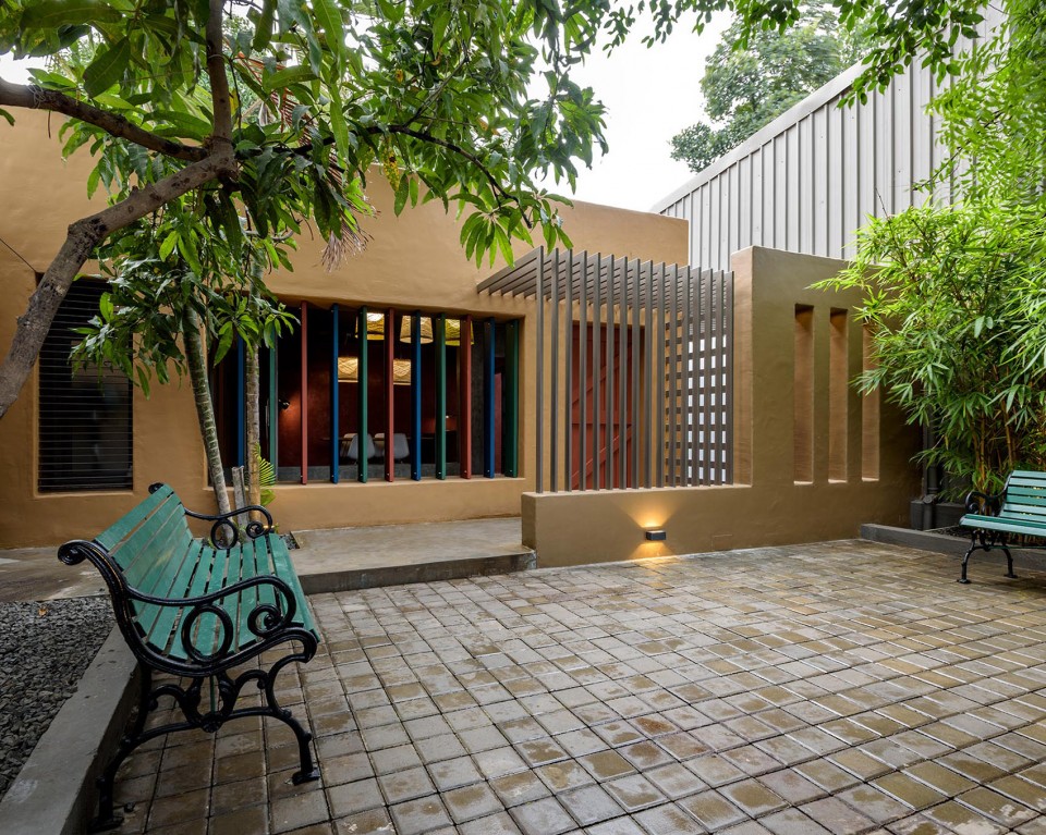1-entrance2_photo company_Lovekar