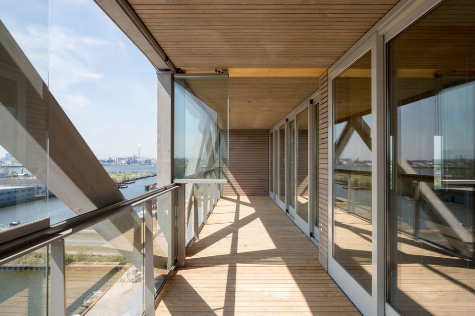 12-Patch22, Amsterdam by FRANTZEN et al