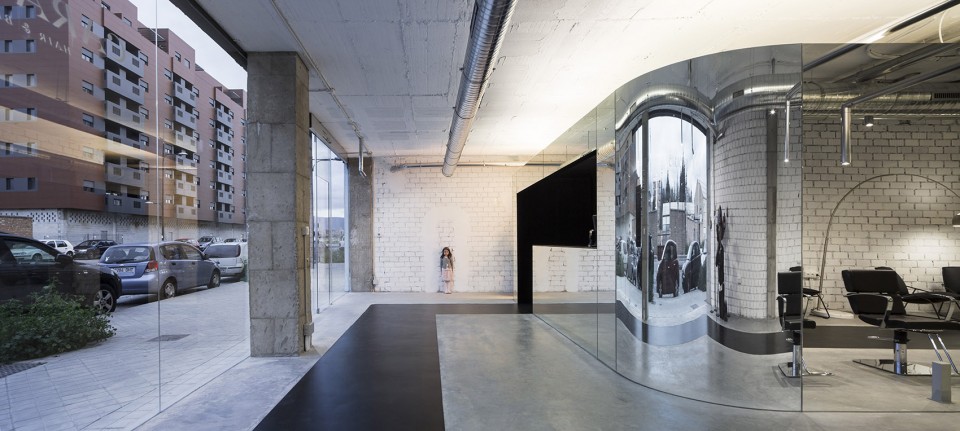 2-curved mirror_if these walls_ SERRANO + BAQUERO