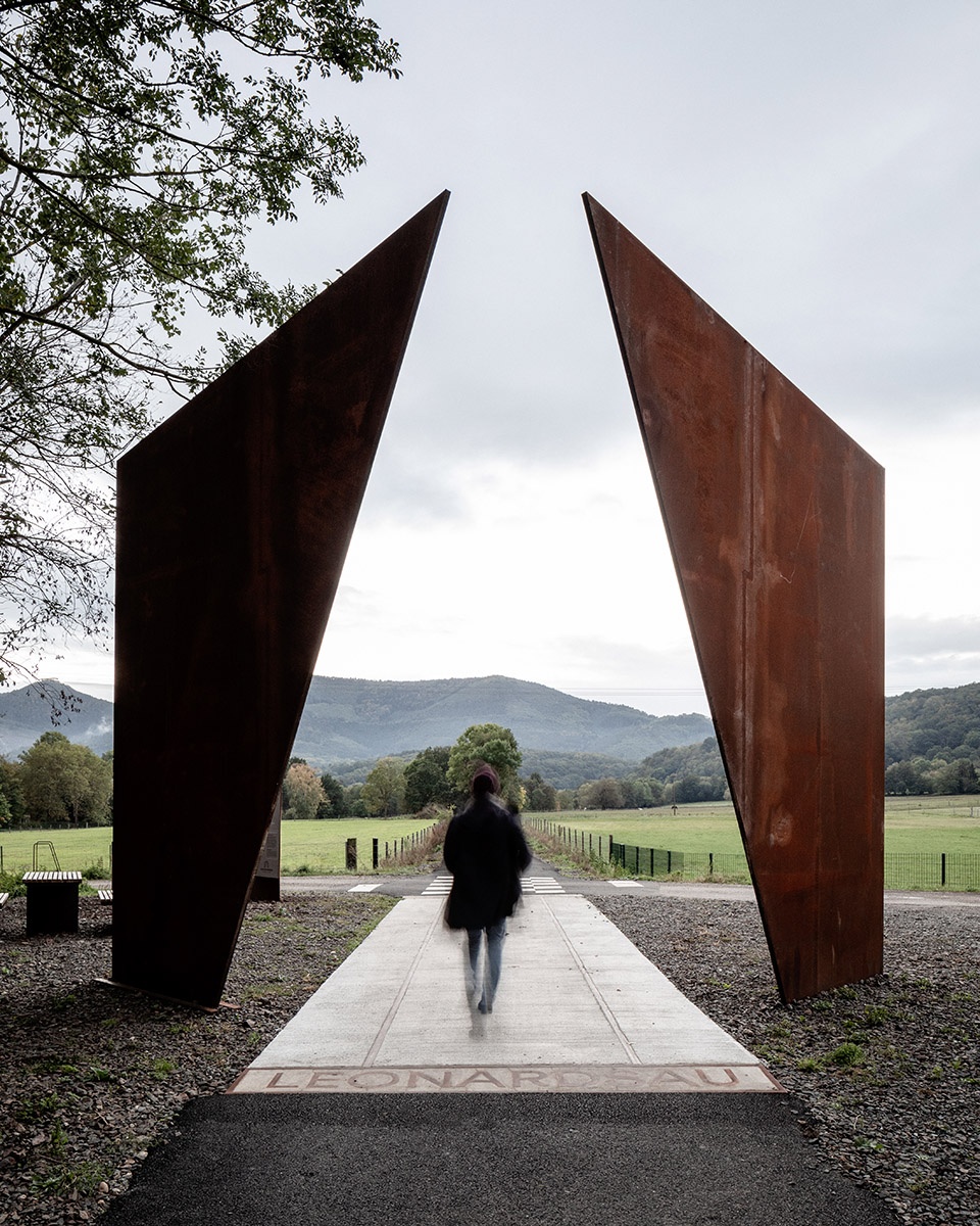 the chemin des carrieres quarries track by reiulf ramstad arkitekter