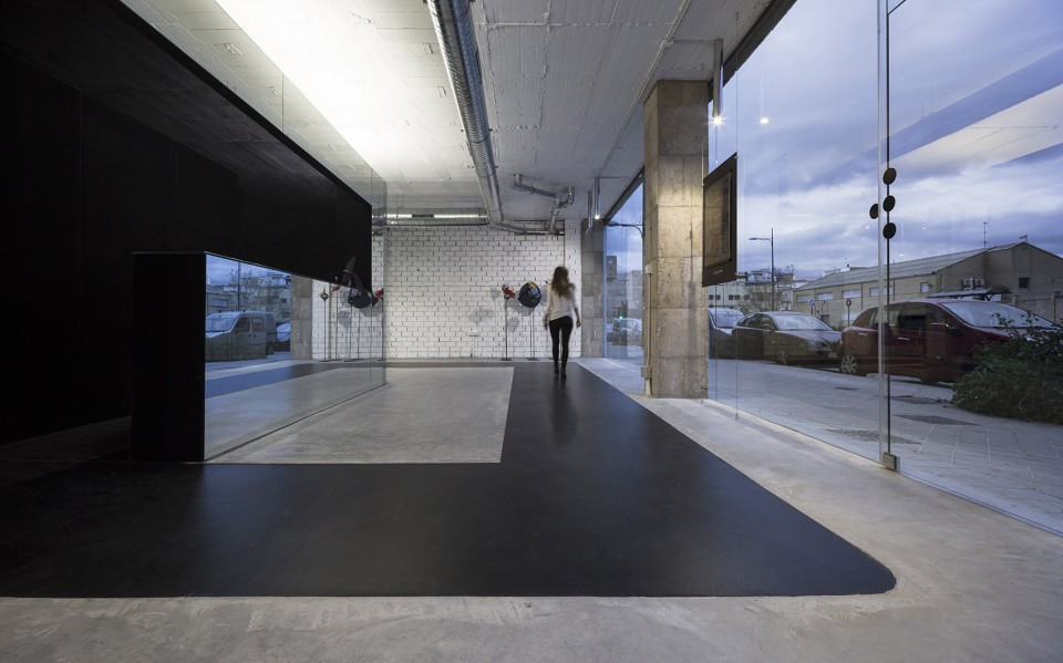 3-catwalk_if these walls_ SERRANO + BAQUERO