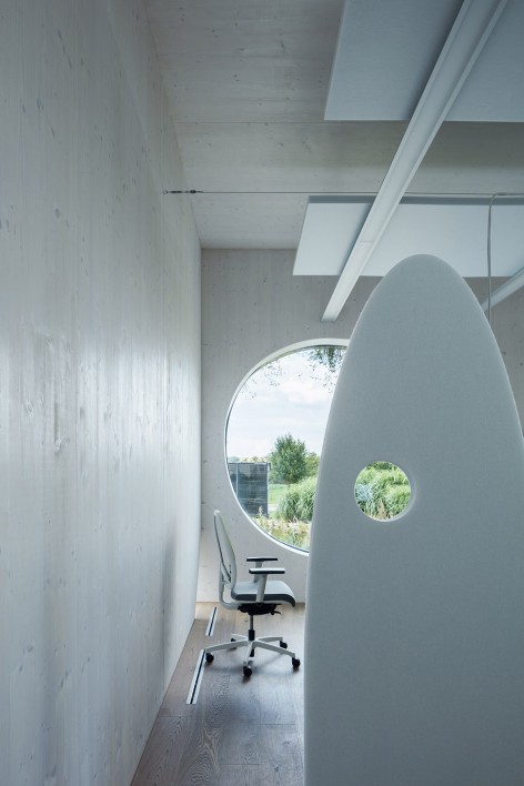 3-office3_LIKO NOE_BoysPlayNice
