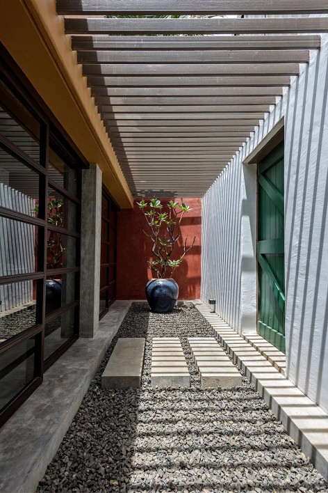 3-side court2_photo company_Lovekar