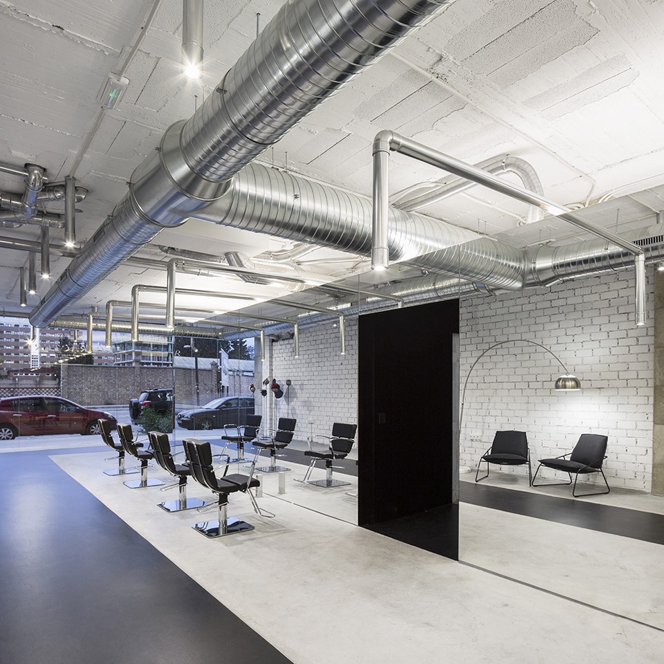 4-hair cut2_if these walls_ SERRANO + BAQUERO