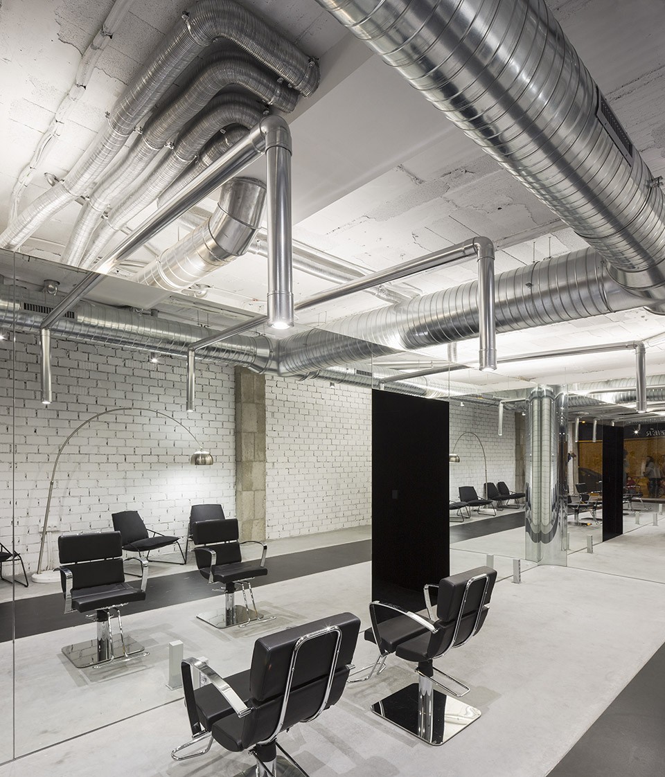 4-hair cut3_if these walls_ SERRANO + BAQUERO