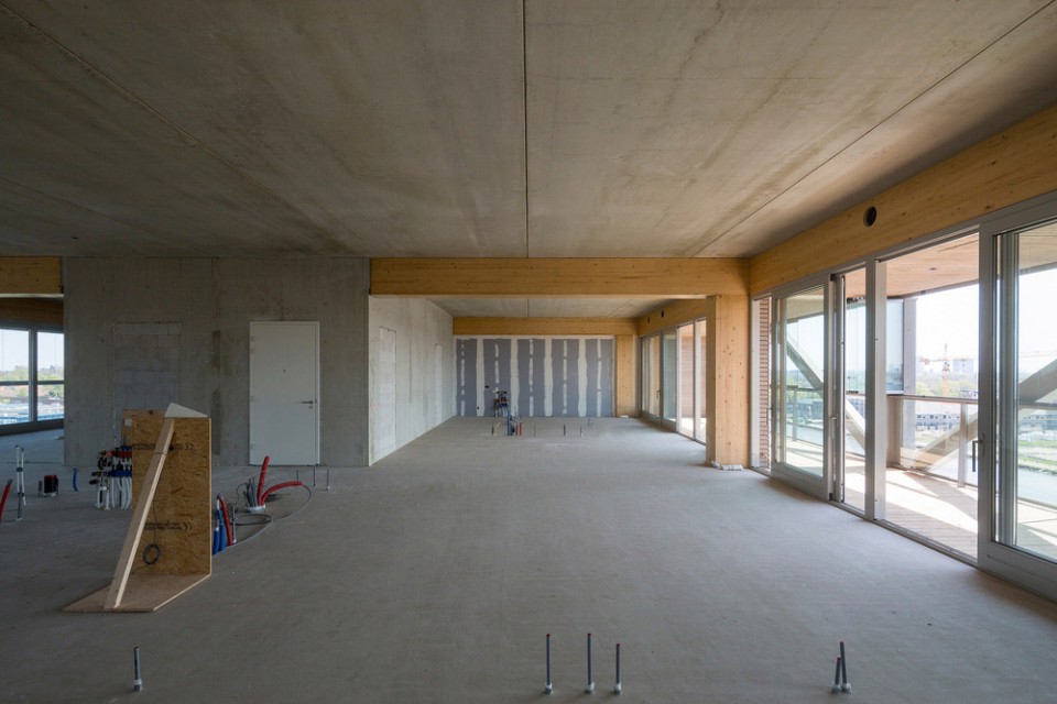 5-Patch22, Amsterdam by FRANTZEN et al