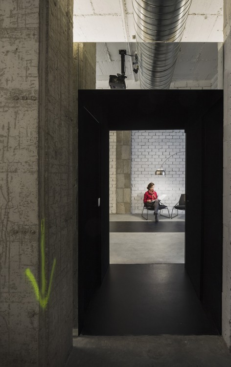 6-back_if these walls_ SERRANO + BAQUERO