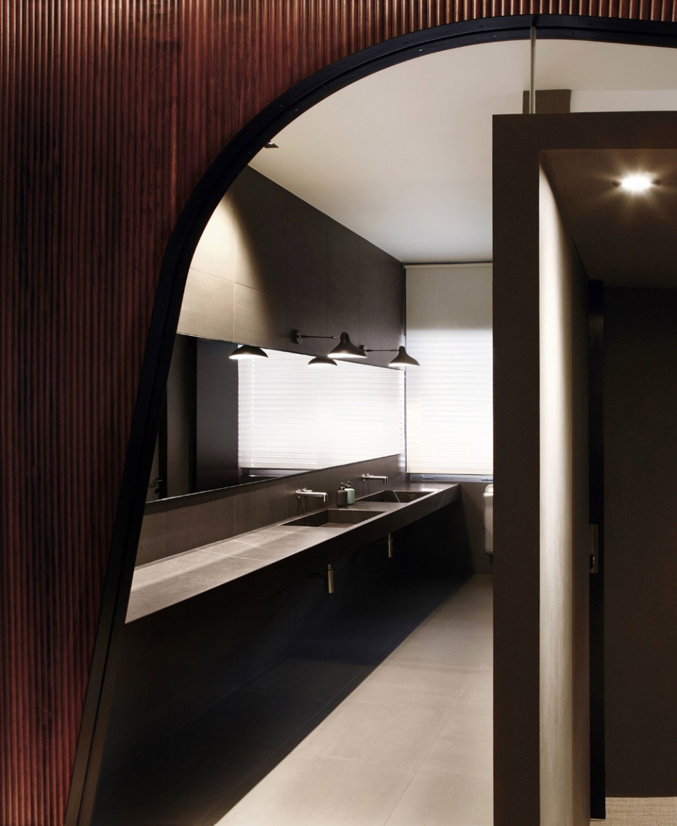6-washroom_MEGADYNE_Fabio Fantolino