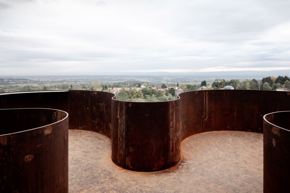 the chemin des carrieres quarries track by reiulf ramstad arkitekter