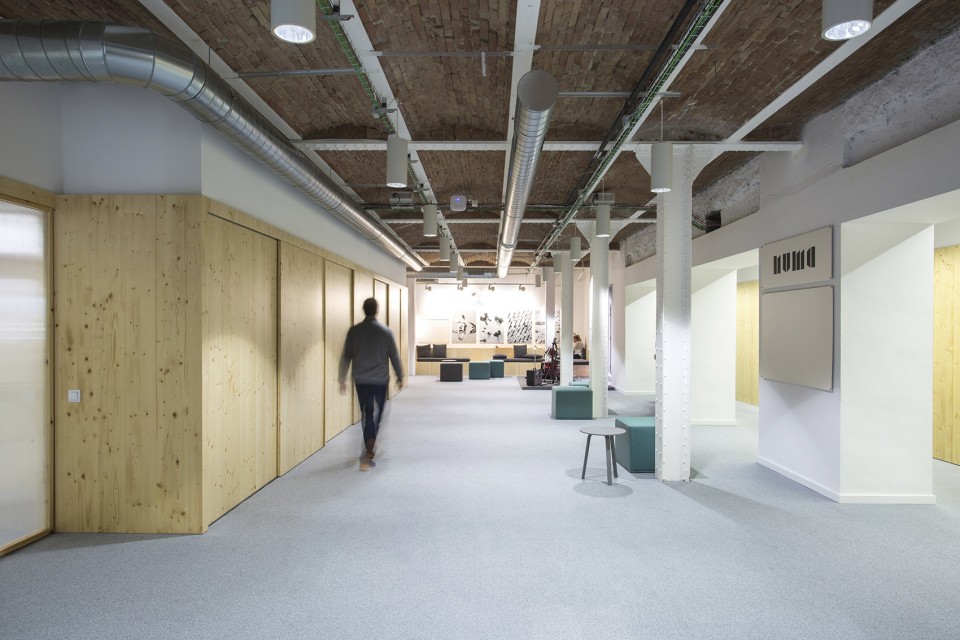 003-New Mobile World Capital Foundation Offices副本