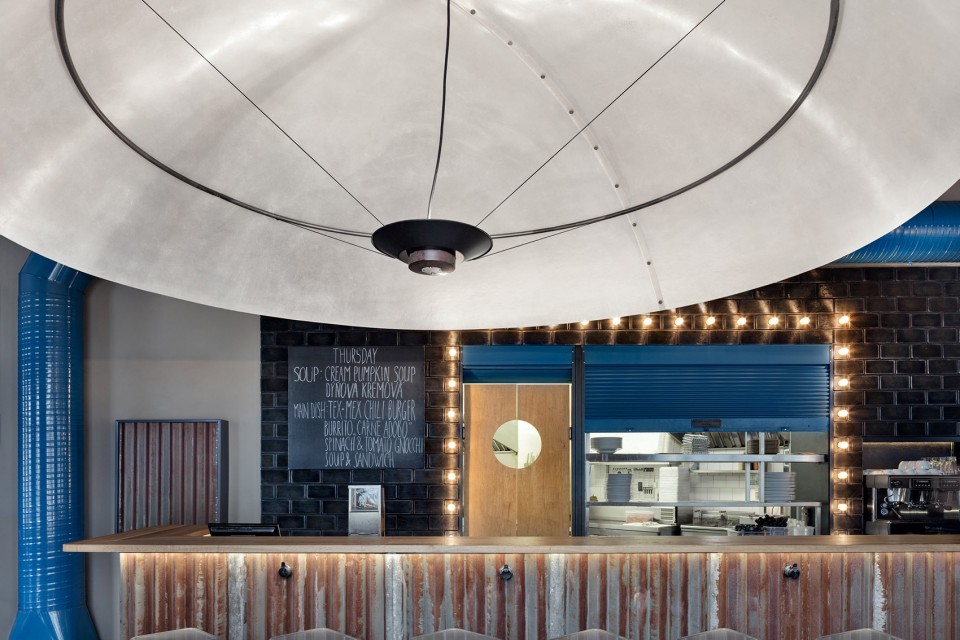 004-American Bar By Mjolk