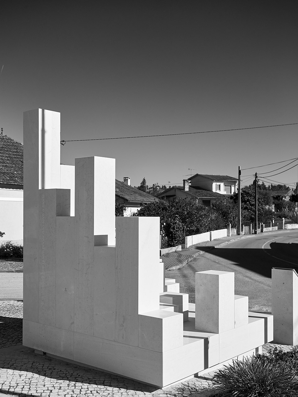 004-Memorial to Combatants by Bruno Lucas Dias and Luis Ventura
