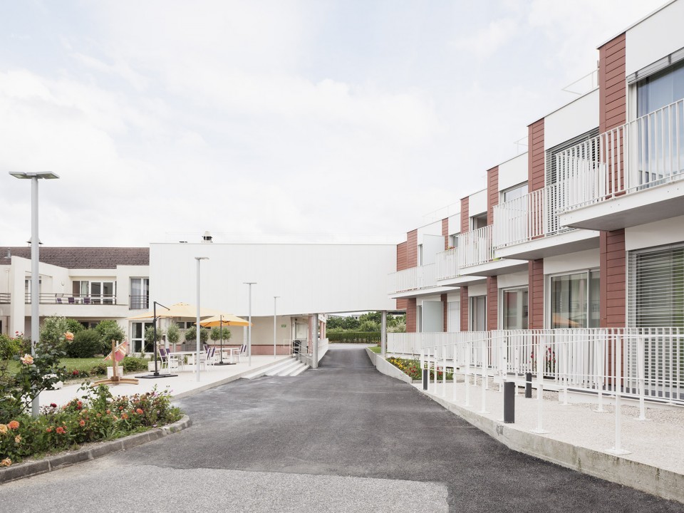 005-Extension of a nursing home