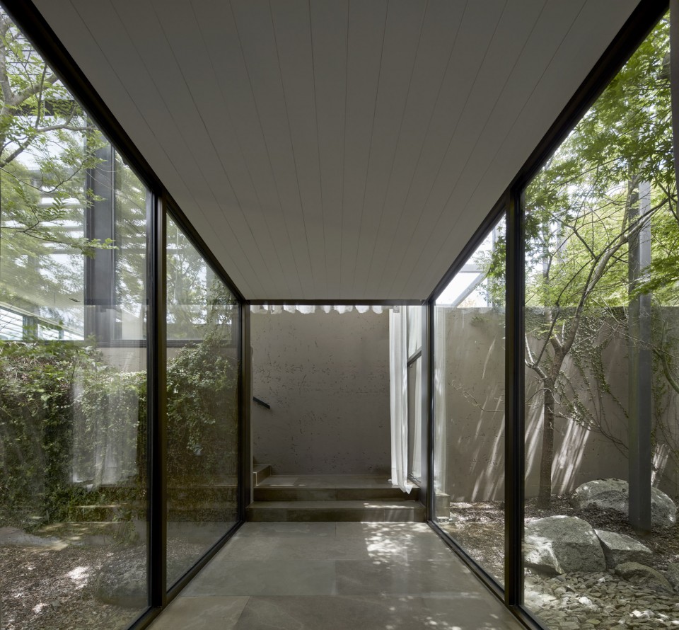 006-Meakins Road Residence