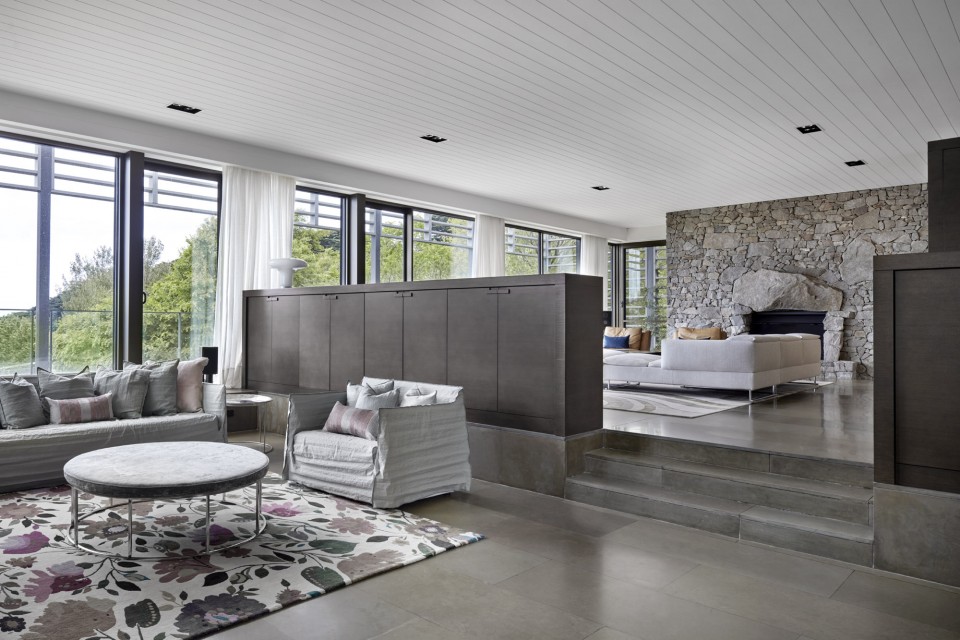 007-Meakins Road Residence