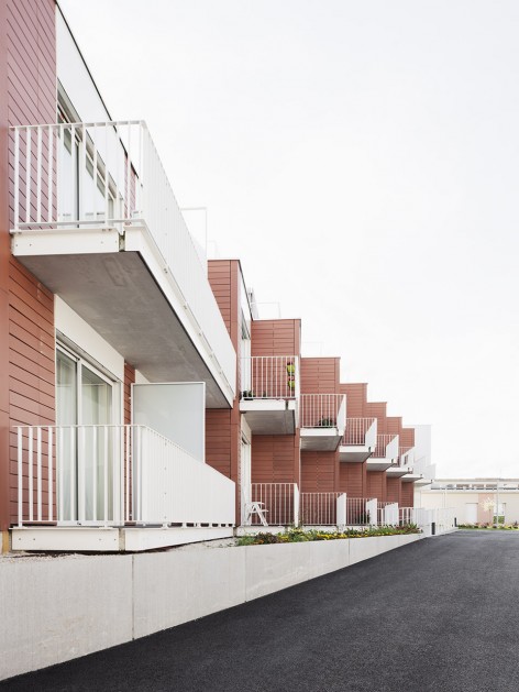 008-Extension of a nursing home