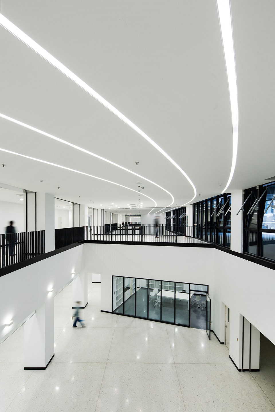 010-Renovation of the Affliated Highshool of Peking University by Crossboundaries