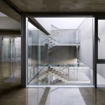 私密的金字塔住宅 / Kim Dong-jin+L’EAU design